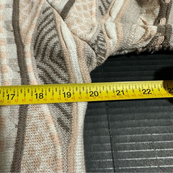 Women’s Vintage 90s Cooji Style 3D Knit Sweater Orange Cream Biggie Cosby MEDIUM - Picture 7 of 11